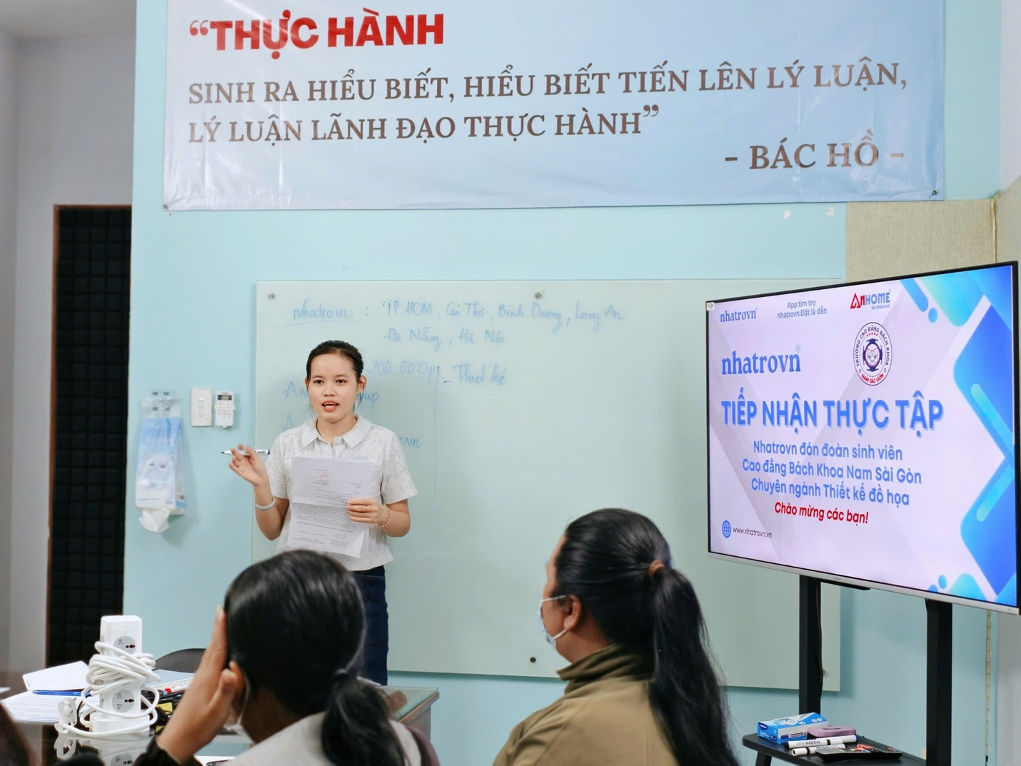 Giám đốc Vận hành giới thiệu