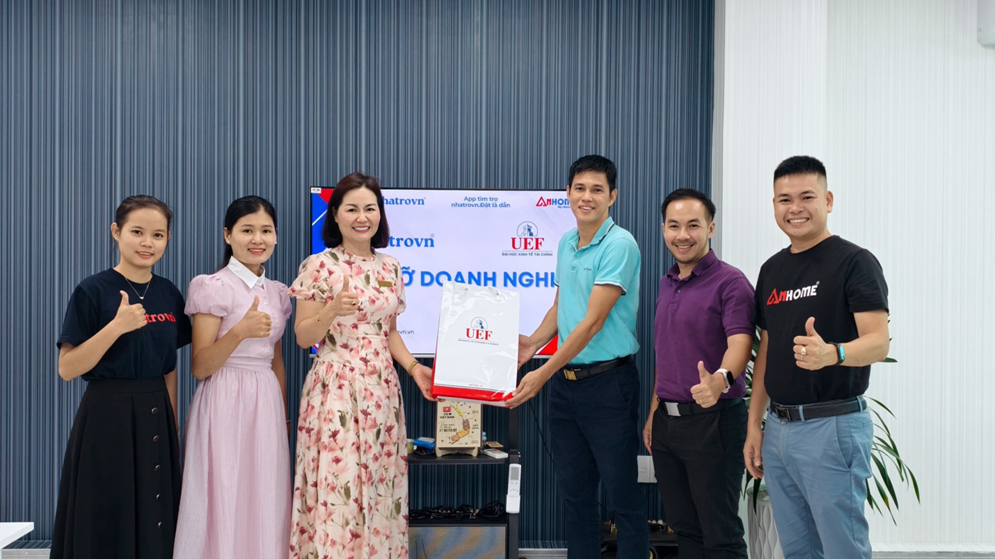 Nhatrovn - Anhome làm việc cùng UEF - Tăng cường kết nối để nâng cao trải nghiệm