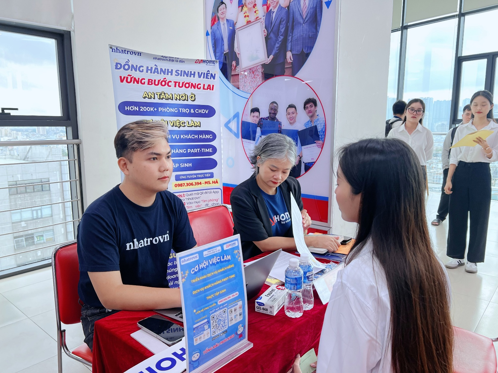 Sinh viên UEF trao đổi định hướng nghề nghiệp