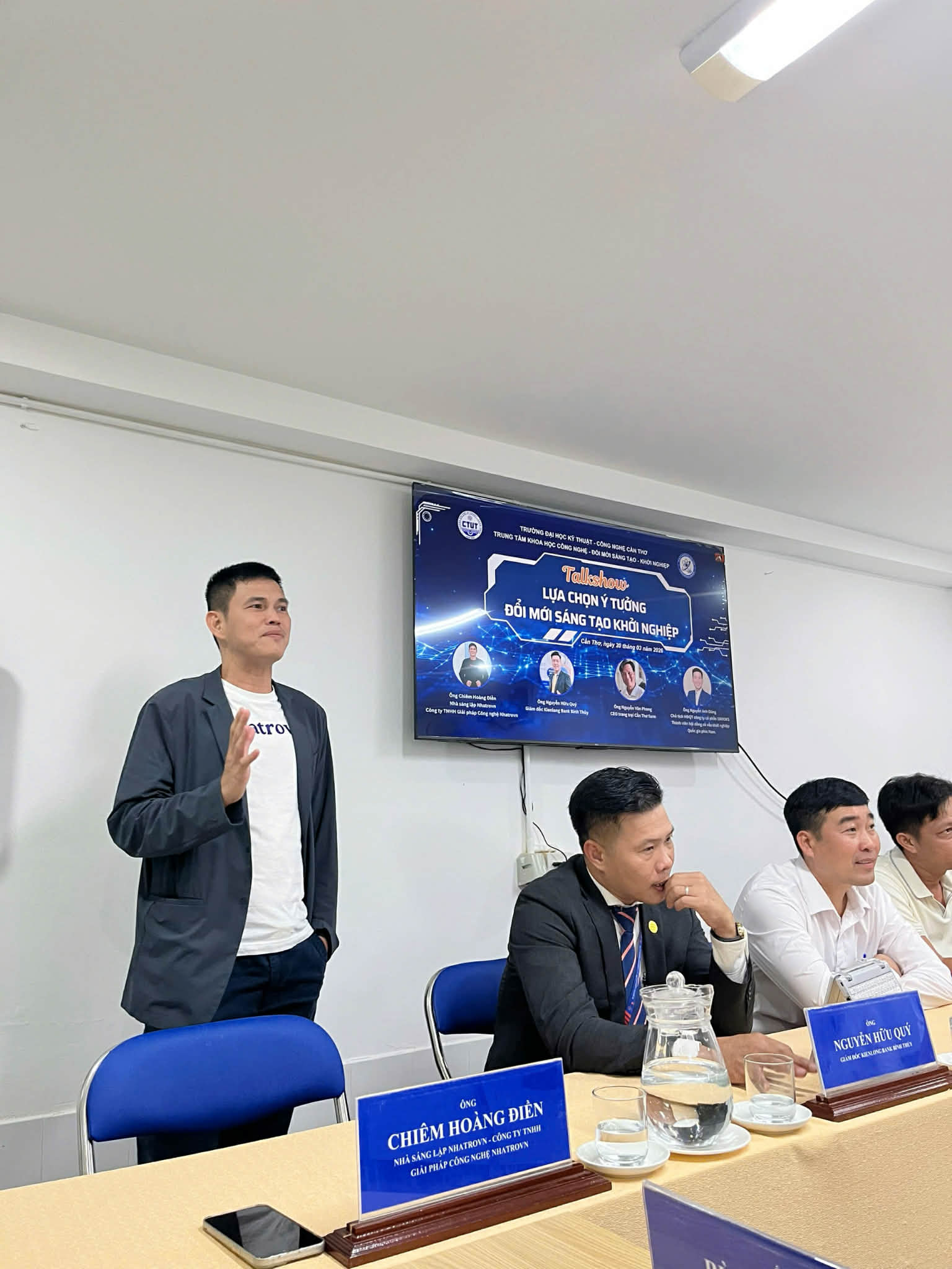Các diễn giả tại Talkshow khởi nghiệp CTUT
