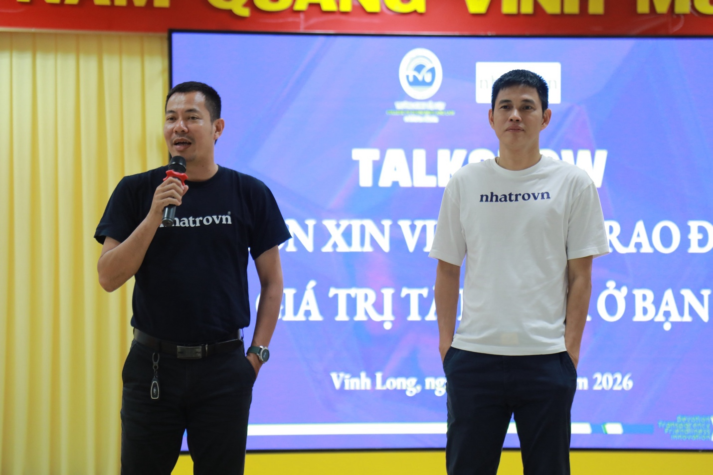 Talkshow mang đến góc nhìn thực tế về hành trình phát triển bản thân trong môi trường lao động hiện đại.