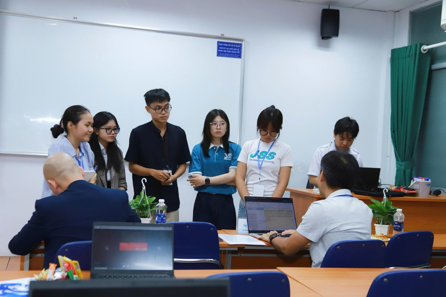 Các đội thi mang đến nhiều dự án công nghệ hướng đến tính ứng dụng thực tiễn.